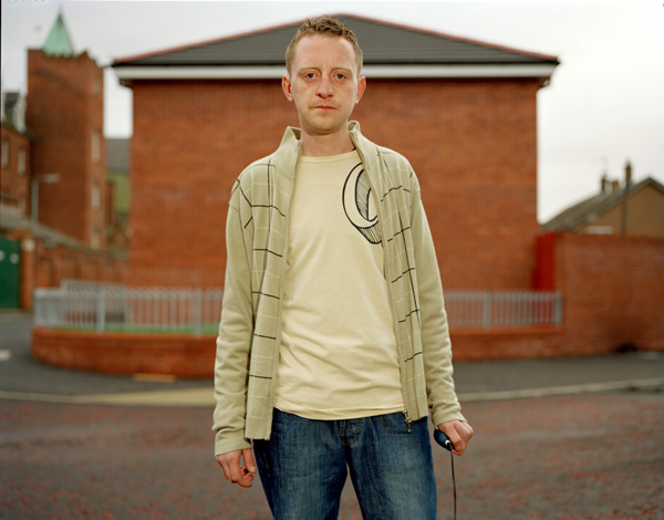 Sean McAuley/Anthony Luvera, Assisted Self-Portrait of Sean McAuley, Residency, 2006–2008.