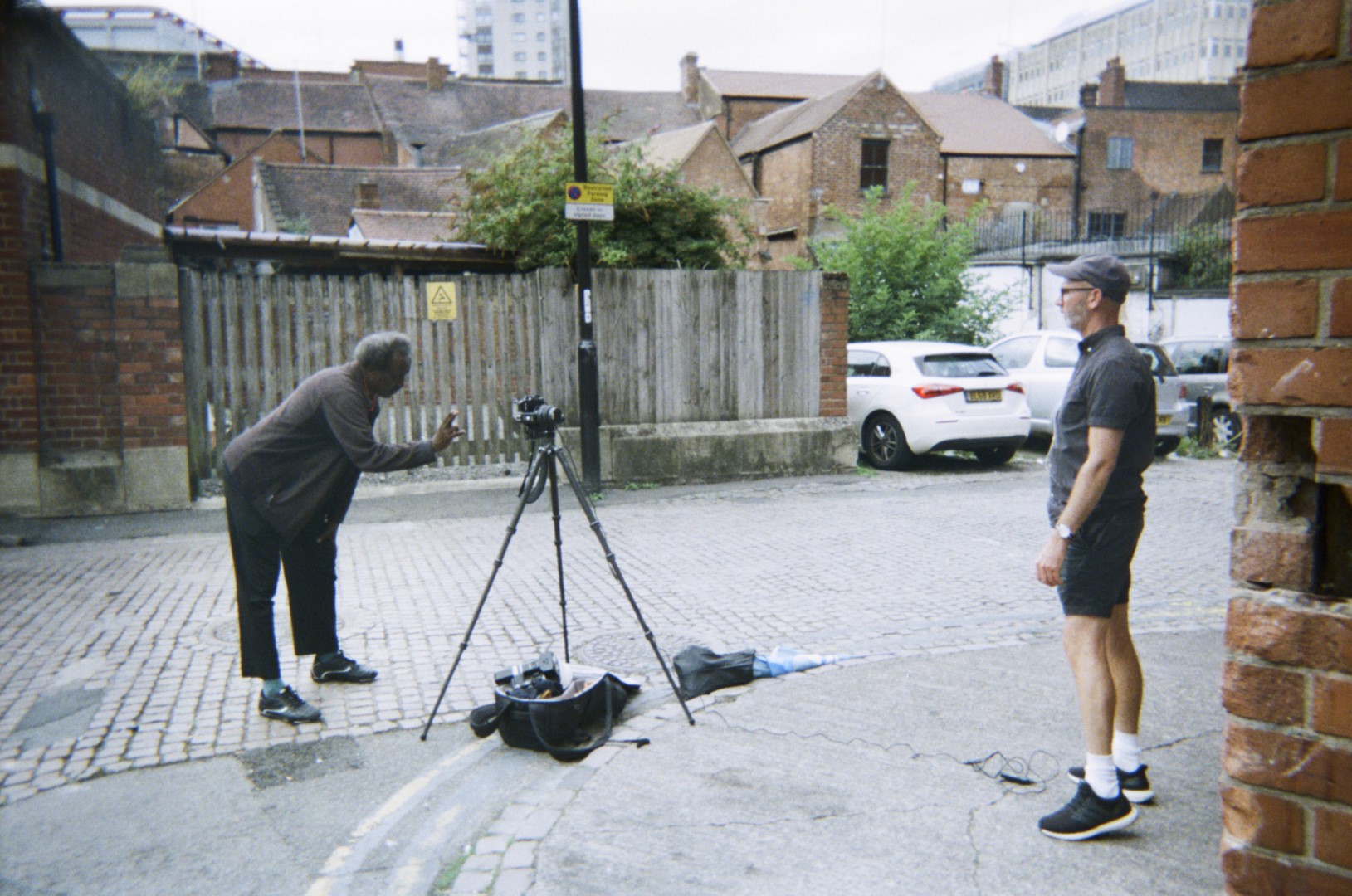 Agency_by_Anthony_Luvera_Documentation_03 (Large)